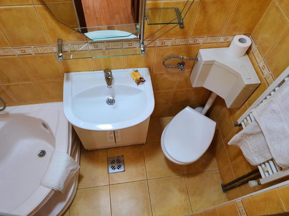 Casa Carpati Διαμέρισμα Zărneşti Εξωτερικό φωτογραφία